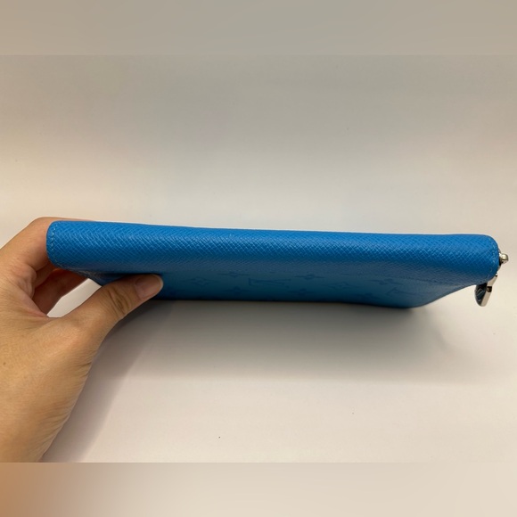 Louis Vuitton  Zippy Vertical Taigarama Long Wallet in Bright Blue with Box - Picture 8 of 14